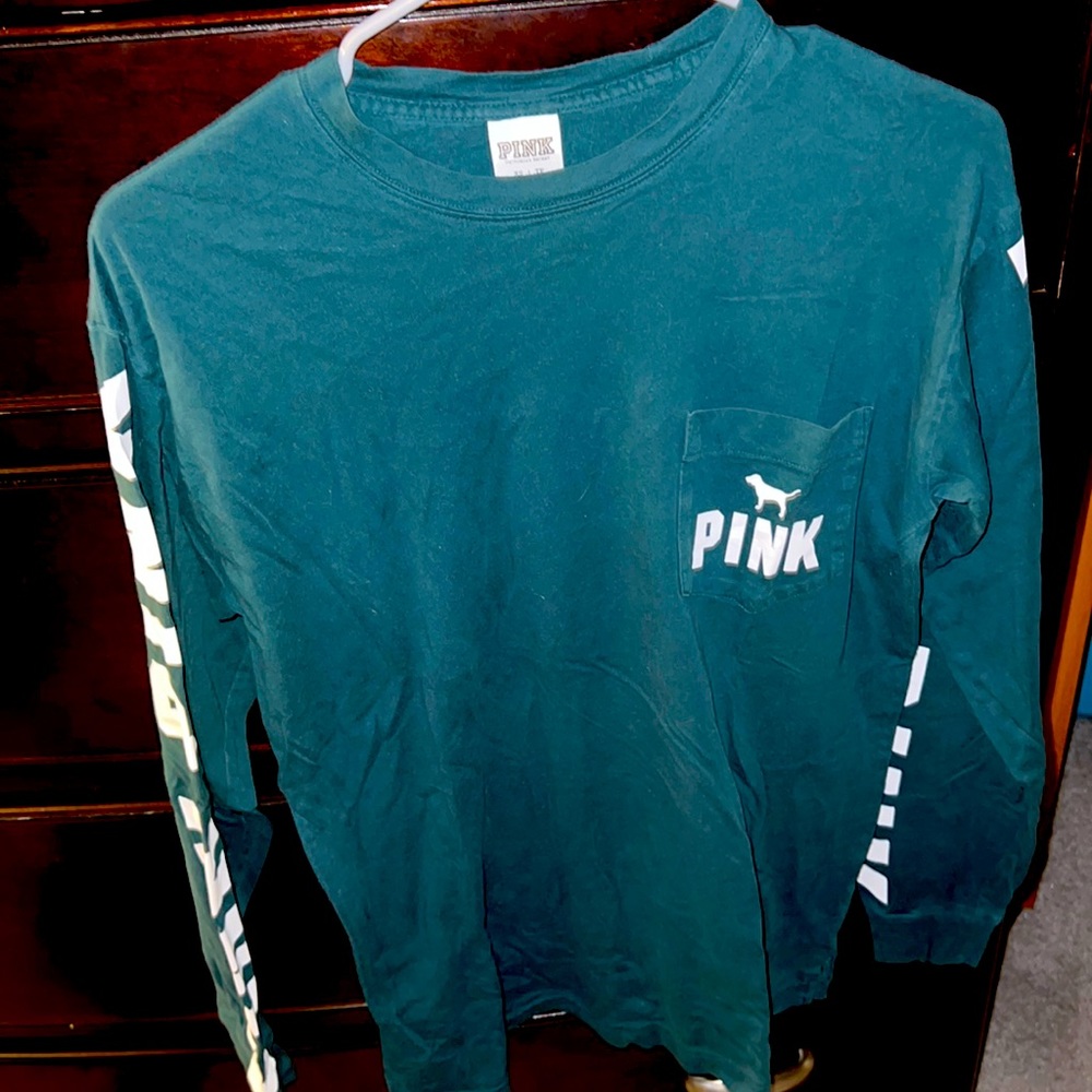 VS Pink Green crew tee